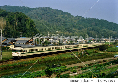 2006年：山陰本線有8列117系快速列車運行 122694305
