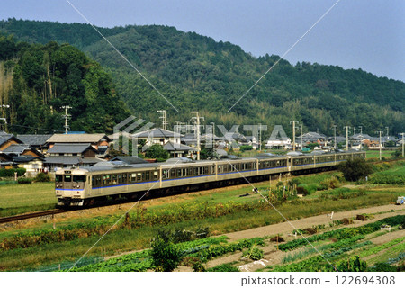 2006: Eight 113 series local trains running on the Sanin Main Line 2006: Eight 113 series local trains running on the Sanin Main Line 122694308
