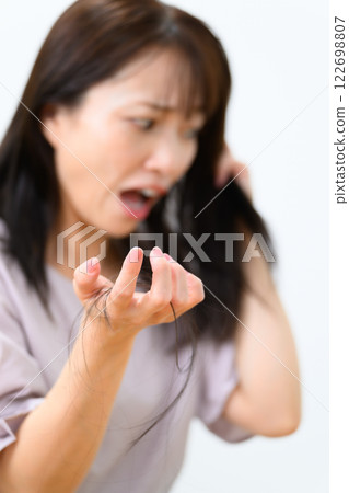 女性禿頭 FAGA 122698807
