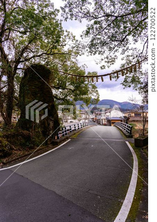 夫婦岩：祈求愛美滿、家人平安、五穀豐登的巨大能量場所（大和町真美原） 122700522