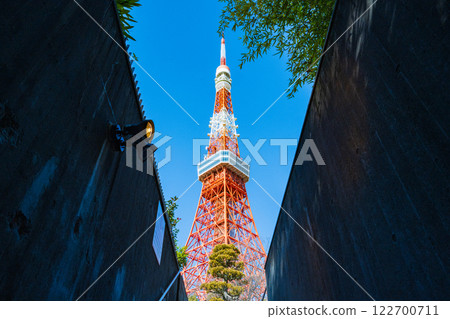 Clear blue winter sky and Tokyo Tower. Image of Tokyo sightseeing. Clear blue winter sky and Tokyo Tower. Image of Tokyo sightseeing. 122700711
