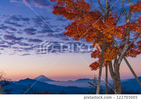 【山梨縣】清裡的秋天,從美森瞭望台遠眺富士山 【山梨縣】清裡的秋天,從美森瞭望台遠眺富士山 122703005