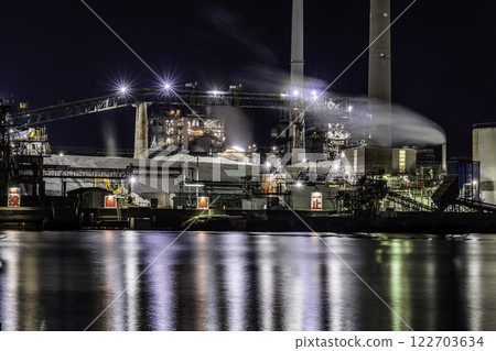 Shunan Factory Night View, Shiozan, Tokuyama, Tokuyama Manufacturing, Shunan City, Yamaguchi Prefecture Shunan Factory Night View, Shiozan, Tokuyama, Tokuyama Manufacturing, Shunan City, Yamaguchi Prefecture 122703634