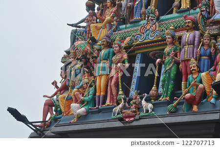 Detail of Sri Mariamman temple in Singapore 122707713