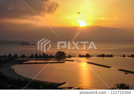 Dawn of the Hashima-iwa Dawn of the Hashima-iwa 122710300