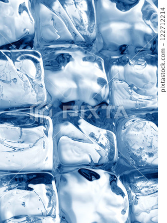 Crystal clear ice cubes Crystal clear ice cubes 122712214