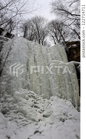 Lower Dundee Falls Frozen in Winter, Dundee, Ohio Lower Dundee Falls Frozen in Winter, Dundee, Ohio 122714711
