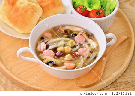 Healthy and nutritious bean and grain soup, perfect for breakfast or lunch. Healthy and nutritious bean and grain soup, perfect for breakfast or lunch. 122715181