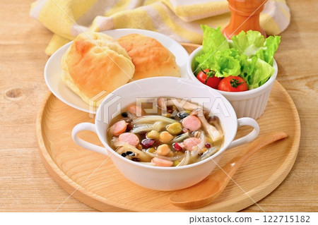 Healthy and nutritious bean and grain soup, perfect for breakfast or lunch. Healthy and nutritious bean and grain soup, perfect for breakfast or lunch. 122715182