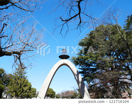 閃耀在藍天上的和平之光 | 板橋區和平公園 122716104