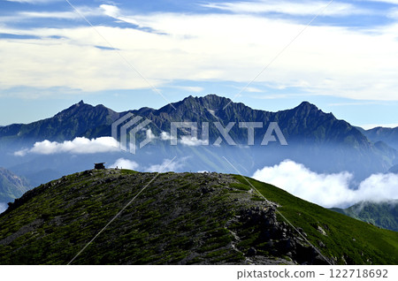 Morning view from Mt. Fujimi, Norikura (Photo location: Mt. Fujimi, Norikura) 122718692