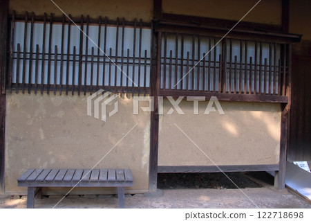 (Japanese old folk house) Wooden window lattice 122718698