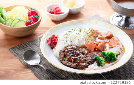 Hamburger curry 122719325
