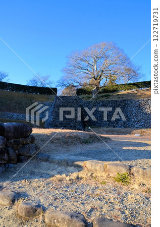 Yokosuka Castle Ruins: Main Citadel Ruins, Stone Walls Made of Cobblestones 122719731
