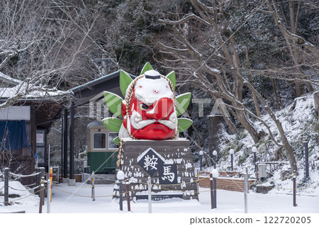 Snow-covered Eizan Electric Railway Kurama Station Kurama Tengu Otengu 122720205