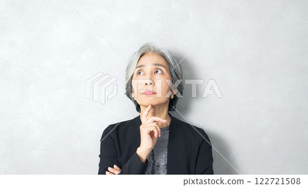 Senior woman thinking 122721508