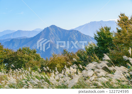 View from Yuzawa Plateau (Niigata Prefecture) 122724595
