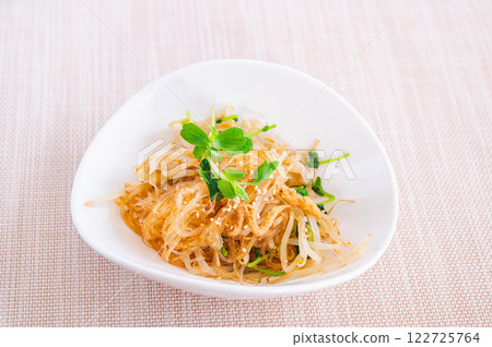豌豆芽粉絲沙拉 豌豆芽粉絲沙拉 122725764