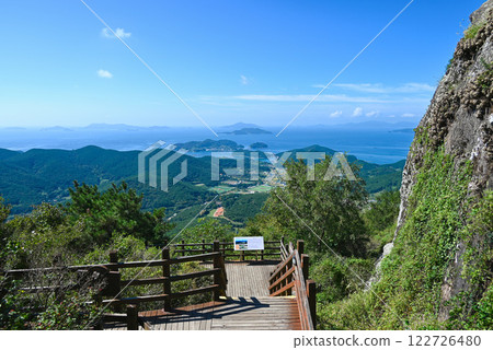 [Korea/Gyeongsangnam-do] Tongyeong, Mireuksan hiking trail and archipelago scenery 122726480