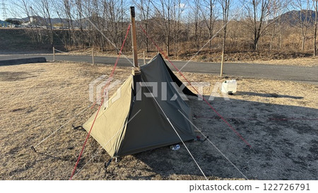 Tents set up at a campsite 122726791