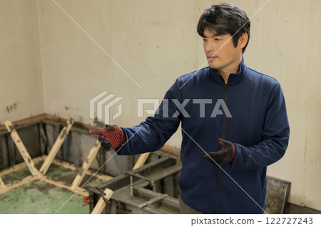 Concrete foundation foundation 122727243