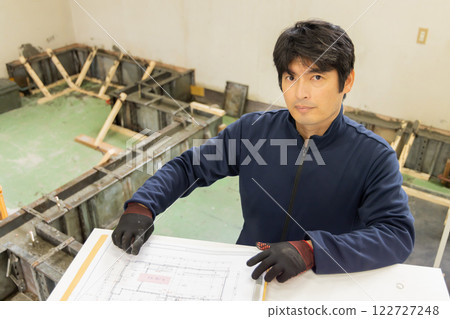 Concrete foundation foundation 122727248