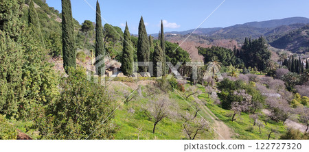 Stunning garden at Jardin Botanico La Concepcion, Malaga, Spain 122727320