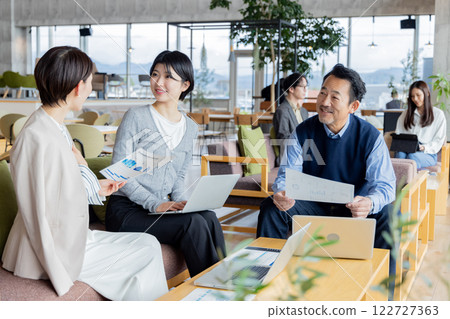 People working in the designer office 122727363