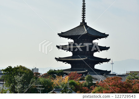 法觀寺、八坂塔的秋天（京都市東山區） 122729543