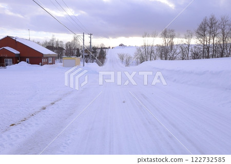 《北海道》富良野雲霄飛車雪道週邊風景 《北海道》富良野雲霄飛車雪道週邊風景 122732585