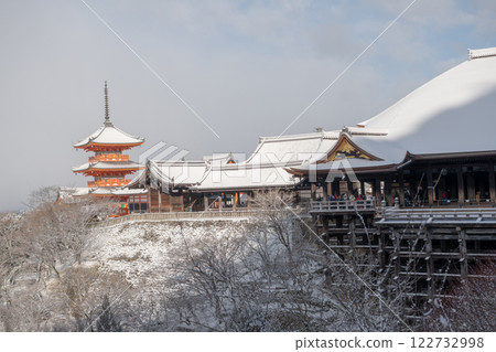 The main hall and three-story pagoda of Kiyomizu-dera Temple covered in snow The main hall and three-story pagoda of Kiyomizu-dera Temple covered in snow 122732998
