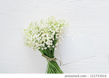 minimalistic composition highlights the elegance and purity of the flowers, evoking themes of spring, romance, and natural beauty. Ideal for use in wedding, floral, and seasonal designs 122733018