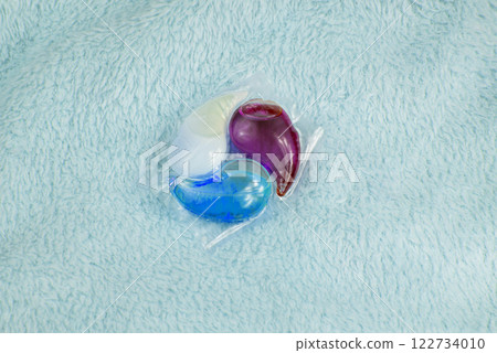 Multicolor gel capsule for washing powder on fabric textile 122734010