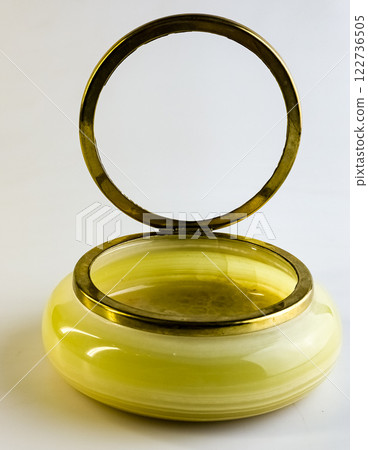 Onyx jewelry box on a white background. 122736505