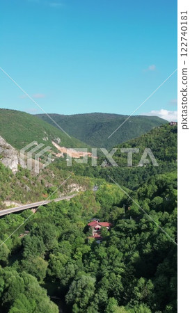 Sarajevo Highway 122740181