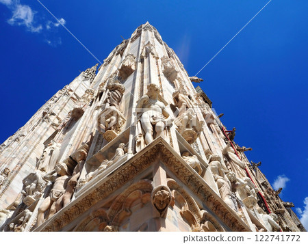 Summer in Milan (Milan, Italy, photo taken in 2019) Summer in Milan (Milan, Italy, photo taken in 2019) 122741772