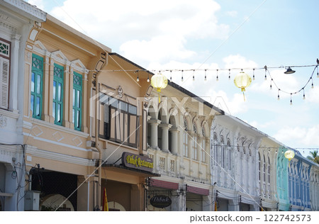 Detailed view of windows, doors and balconies of city buildings Detailed view of windows, doors and balconies of city buildings 122742573