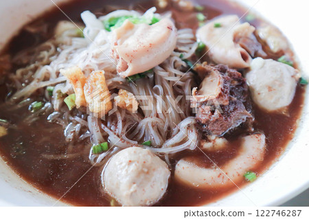 beef noodles or noodle, Chinese noodle 122746287
