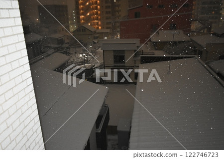 Snowy apartment Snowy apartment 122746723