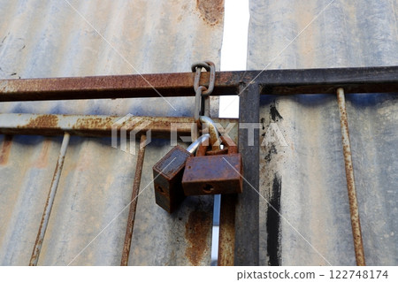 metal padlock for locking doors and gates in Israel. metal padlock for locking doors and gates in Israel. 122748174