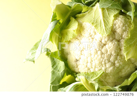 cauliflower  122749876