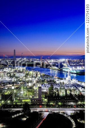 Night view of the factory from Umi Terrace 14 in Yokkaichi City Night view of the factory from Umi Terrace 14 in Yokkaichi City 122754193