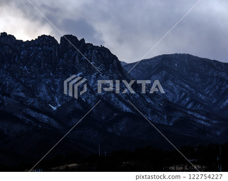 Winter landscape 122754227
