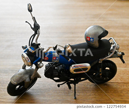 Motorcycle model 122754934