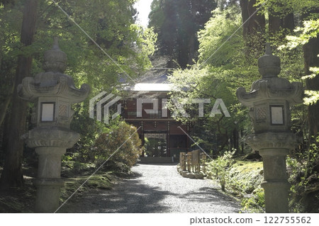 日本最具威力的景點之一—大岩神社的石燈籠和樓門 122755562