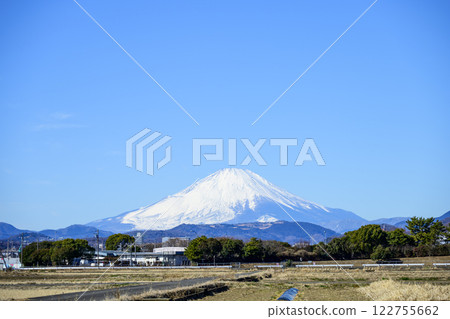 從平塚市眺望的冬季富士山 [神奈川縣平塚市] 122755662
