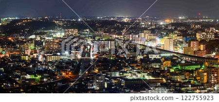 （上熊本方向）在夜空和城市景觀中格外顯眼的位置，可欣賞到絕美全景（花岡山瞭望台） 122755923