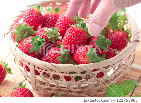 Fresh strawberries 122755965