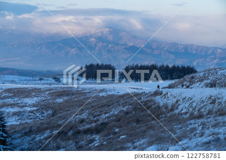 Winter Venus Line 122758781