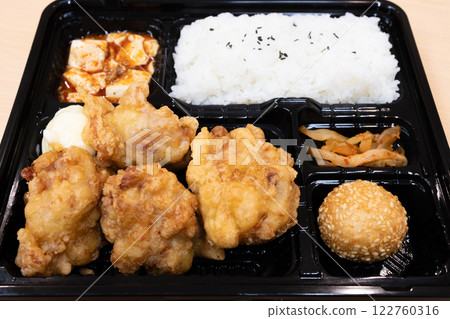 美味炸雞午餐盒 122760316